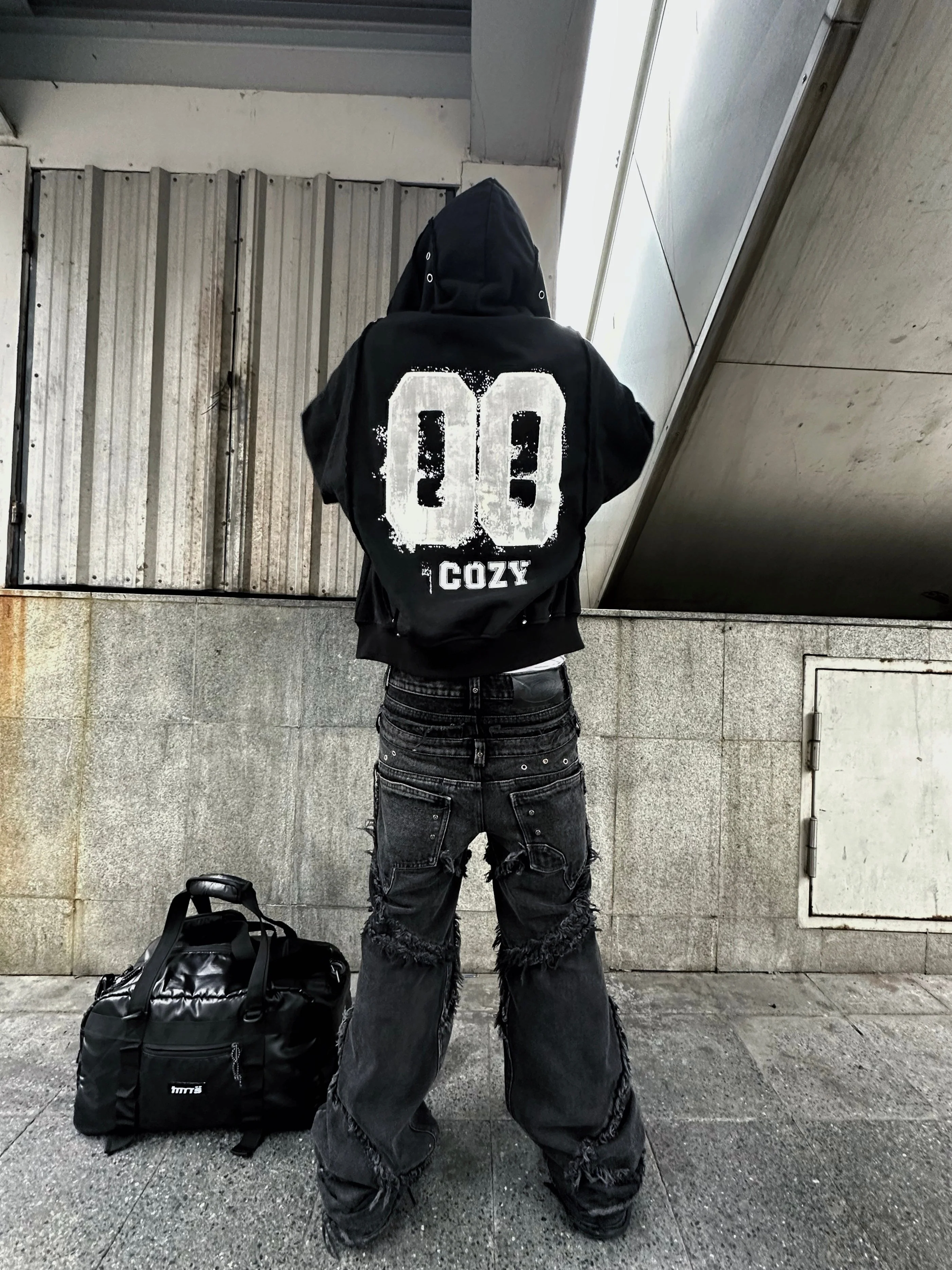 00 KNIGHT CLUB HOODZIP - Image 10