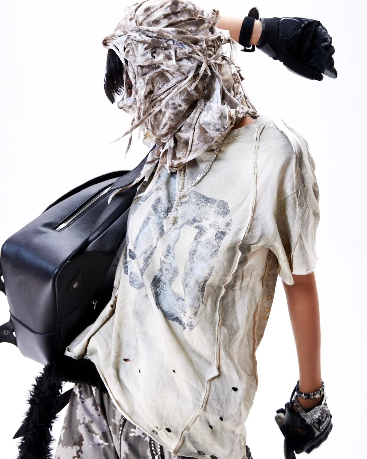 "005 CHAOS DREAM" WAXED T SHIRT - Image 6
