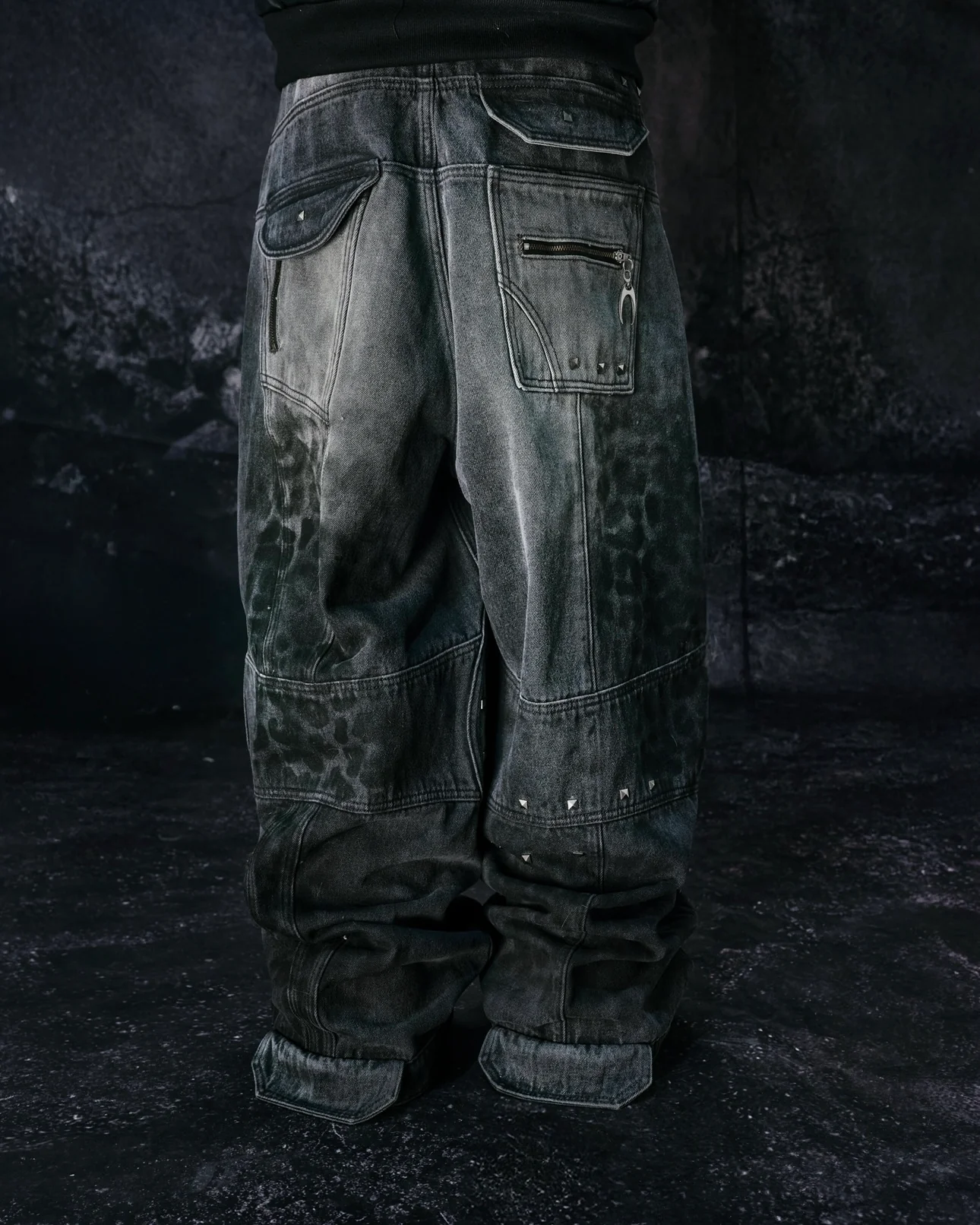 "25 LEOPARD" WAXED GREY BAGGY JEANS - Image 4
