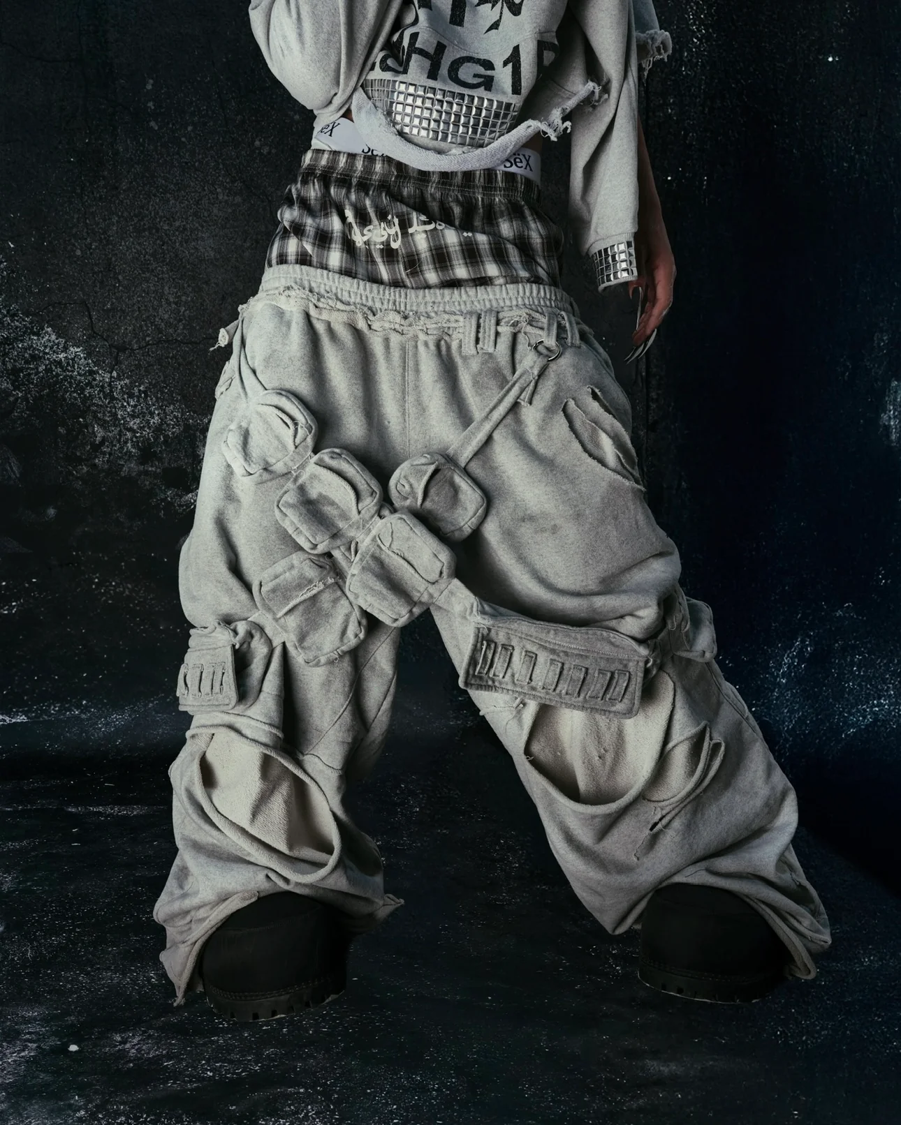 "BBY TECHBOI" MULTI POCKET SWEATPANTS - Image 7