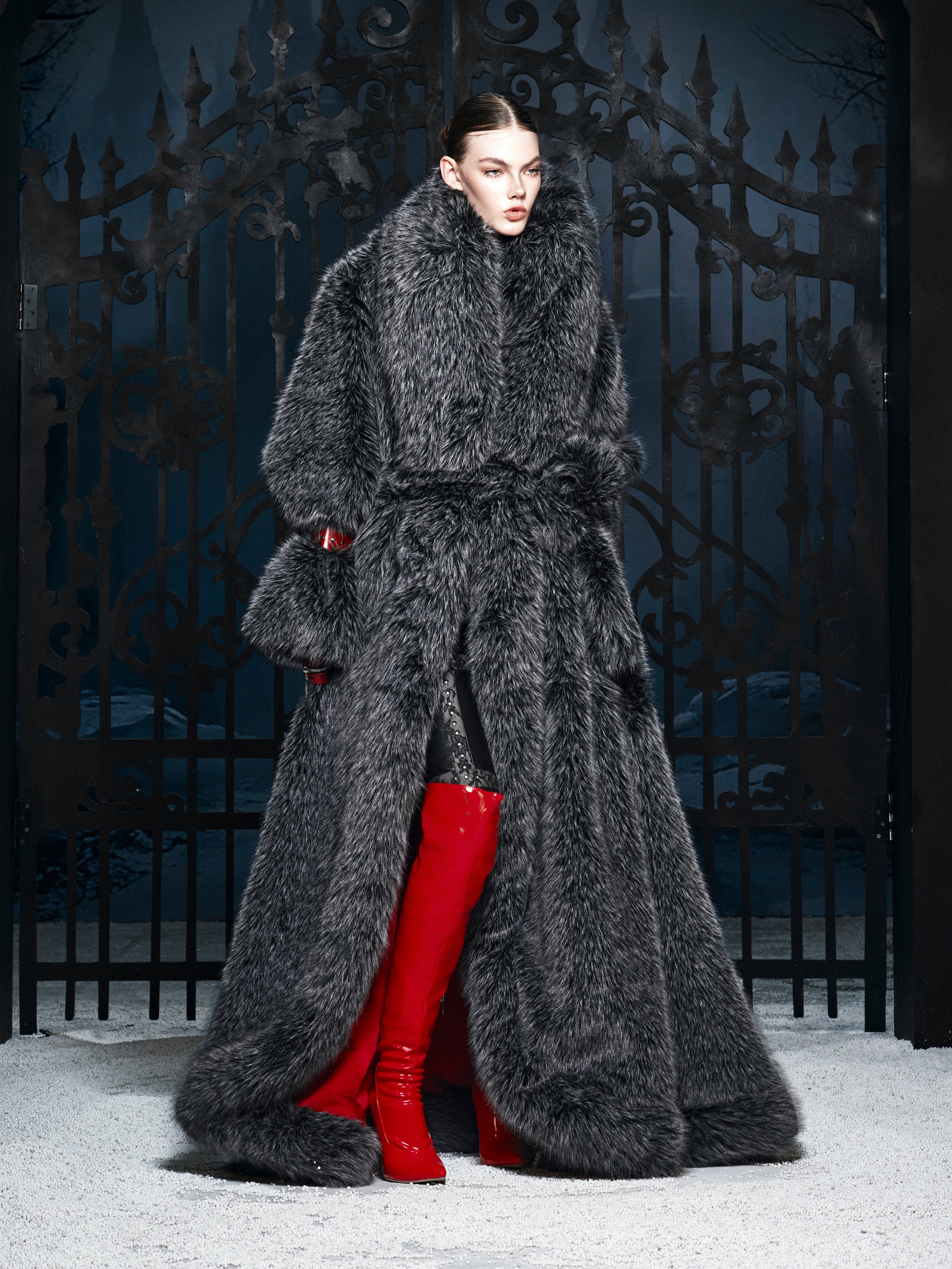 BLACK WOLF CEREMONIAL COAT - Image 3