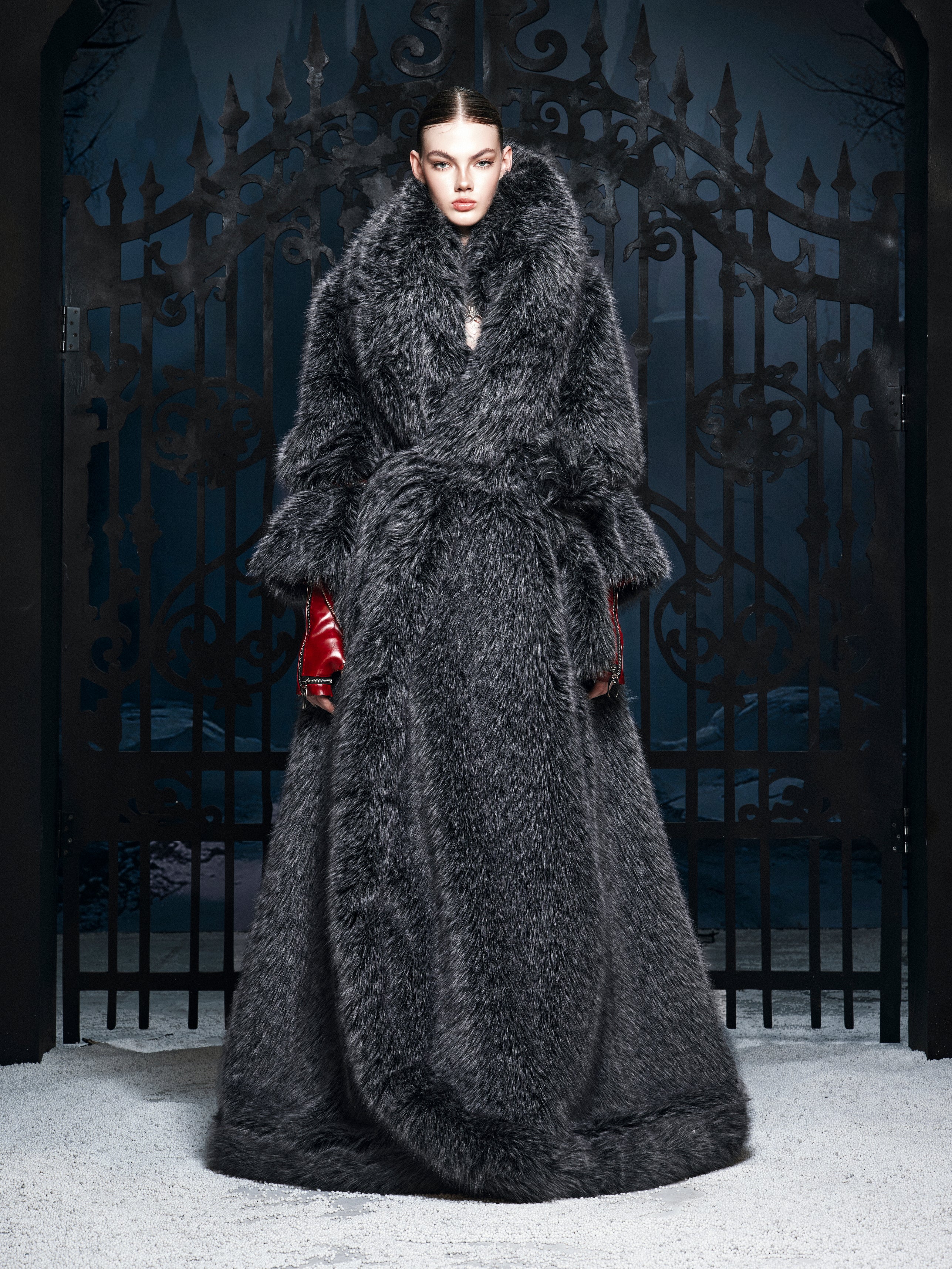 BLACK WOLF CEREMONIAL COAT - Image 4