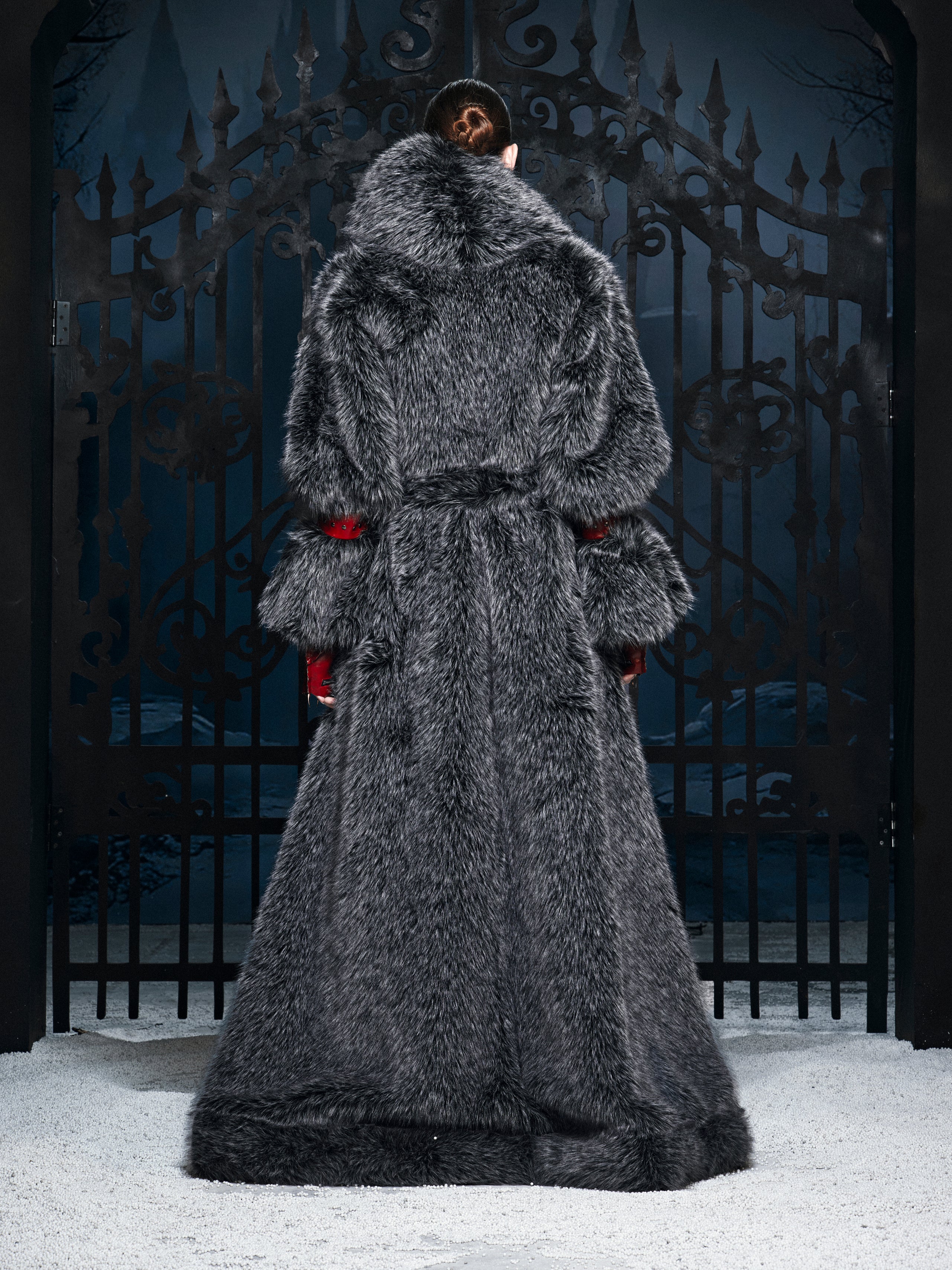 BLACK WOLF CEREMONIAL COAT - Image 6