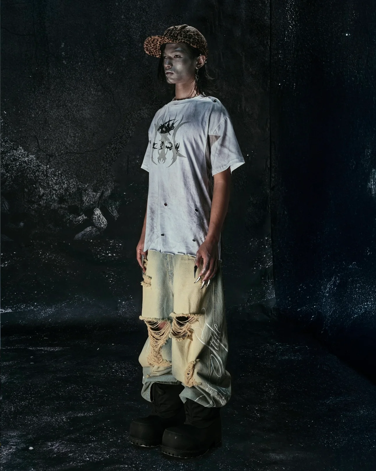"CHAOS GIRL" WHITE WAXED T SHIRT - Image 8