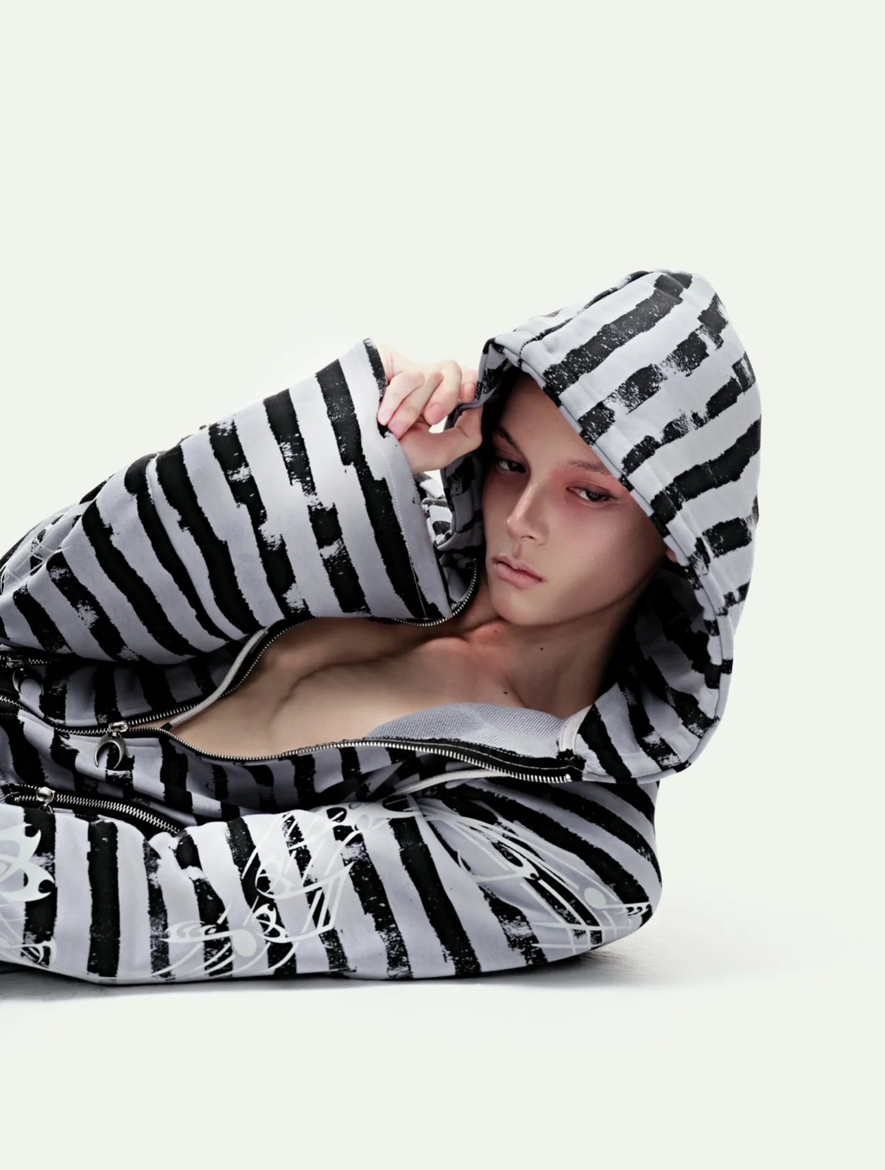 EPL STRIPPED HOODZIP - Image 8